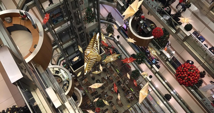 Голяма част от търговците започват да предлагат намаления още в