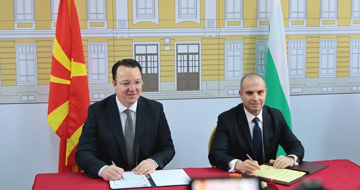 Заместник министър председателят и министър на транспорта и съобщенията Гроздан Караджов