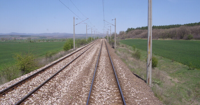 Инвестицията в Коридор №8 ще е над 1 2 милиарда евро