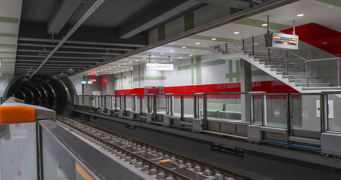 Във връзка с пускането в експлоатация на трите нови станции