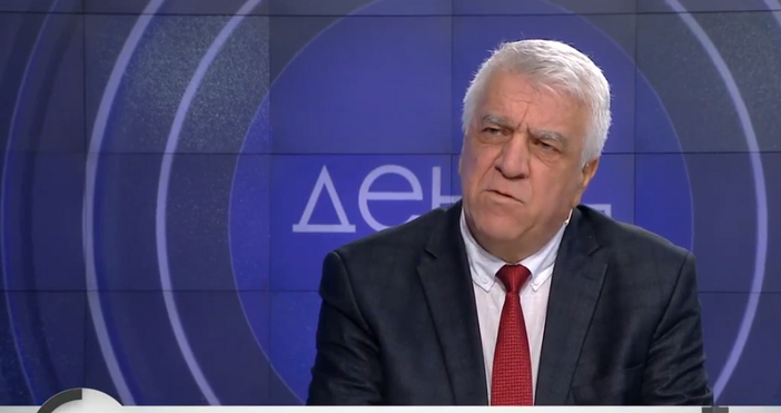 Според икономиста проф Румен Гечев случващото се в Народното събрание