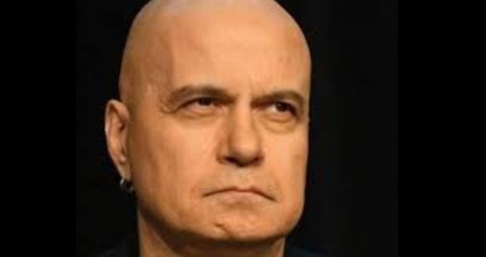 Слави Трифонов с пост във фейсбук преди минути Ето какво обяви