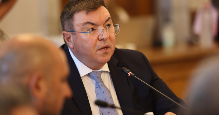 Назначаването на особен управител има за цел да гарантира стабилност