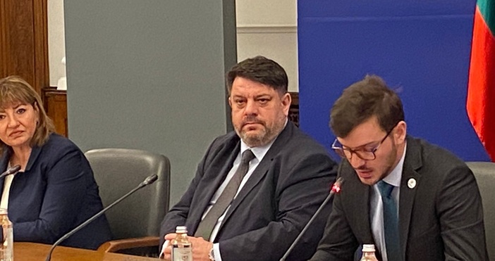 Вярвам че с общи усилия ще постигнем модерен прозрачен и