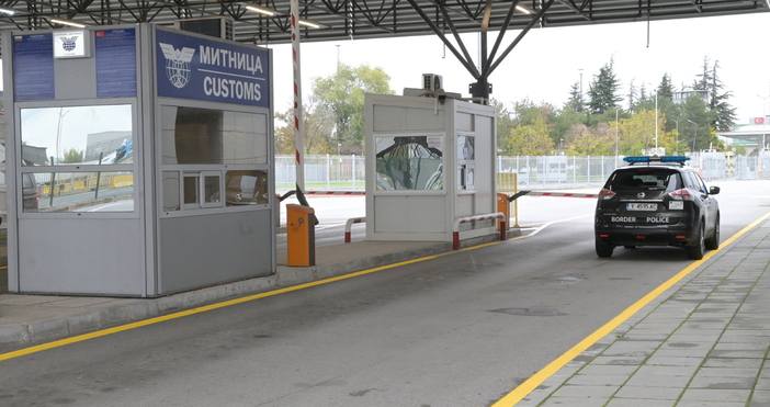 Нормален е трафикът на граничните контролно пропускателни пунктове и преходи в