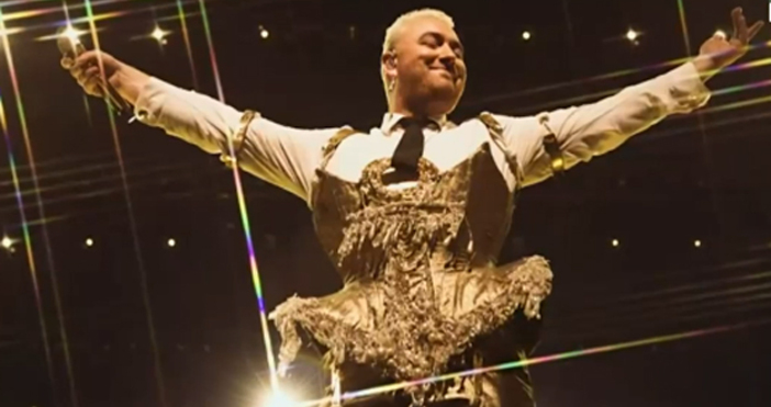 Британският изпълнител Сам Смит призна че на едва 13 години се