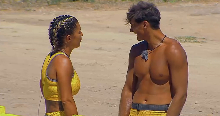 Мая Иванова Кадър Нова ТВСънувах че вечеряме с тебе Това