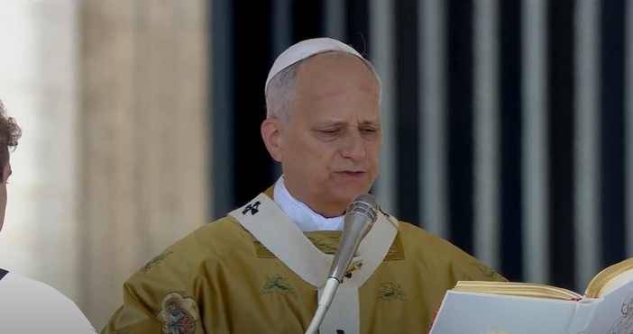 Бившата топ манекенка Наоми Кембъл се срещна с папа Лъв