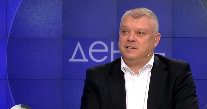 Опозицията не очаква България да получи дерогация за Лукойл Това са