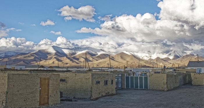 Комуникационната служба на Таджикистан заяви във вторник че е стартирала