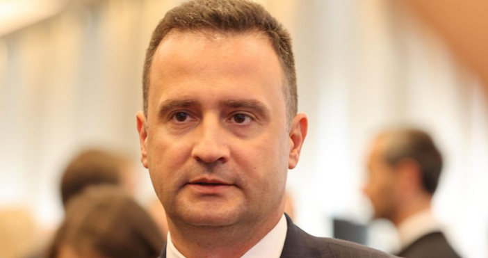 Енергийният министър с важна новина за Лукойл България няма допълнителни условия