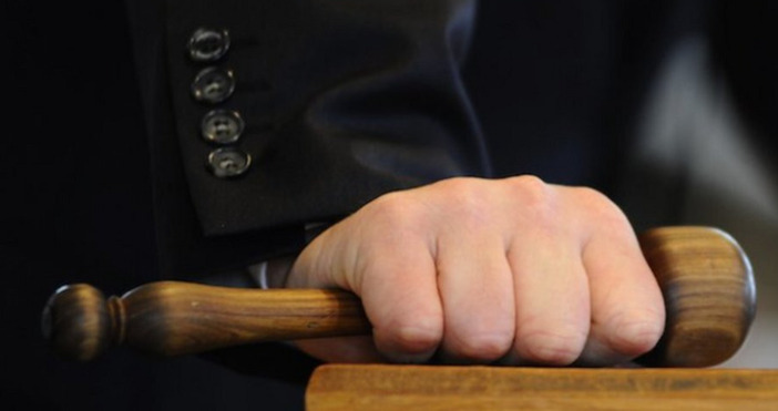 Трима българи направиха нещо недопустимо и попаднаха под ударите на