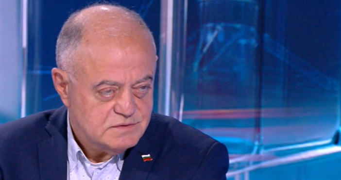 Стопкадър бТВПолитик омаловажи новото назначение на Румен Спецов Събитията с Лукойл са