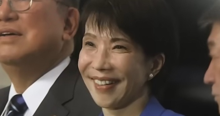 Японският премиер Санае Такаичи планира да преразгледа Трите принципа на