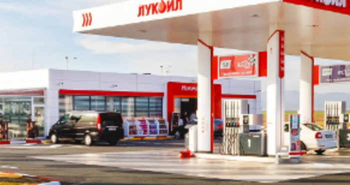 Последният уикенд донесе още едно поскъпване на бензина и дизела