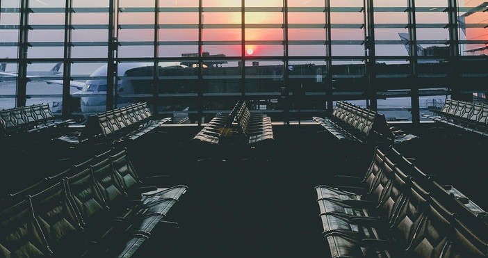 ПекселсЛетище Олборг в северната част на Дания беше затворено за няколко часа