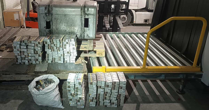 Служители на Митнически пункт Лесово откриха голямо количество от 36