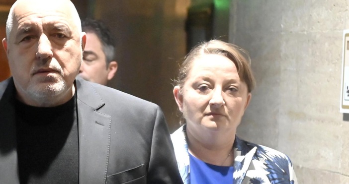 Управляващите ще предложат механизъм по който да уредят коледните добавки