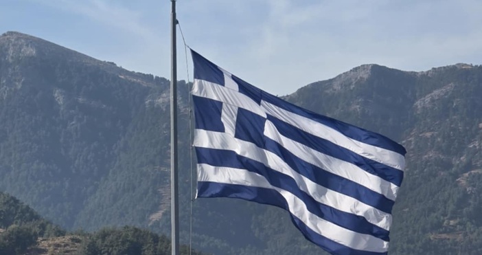 Петел бгГръцките данъчни власти започнаха проверки за дейността на хиляди гръцки