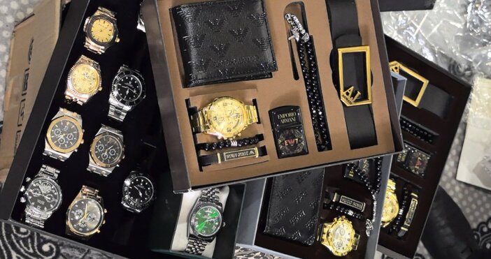 Снимки ОД на МВР ШуменСкладове с дрехи обувки и часовници с