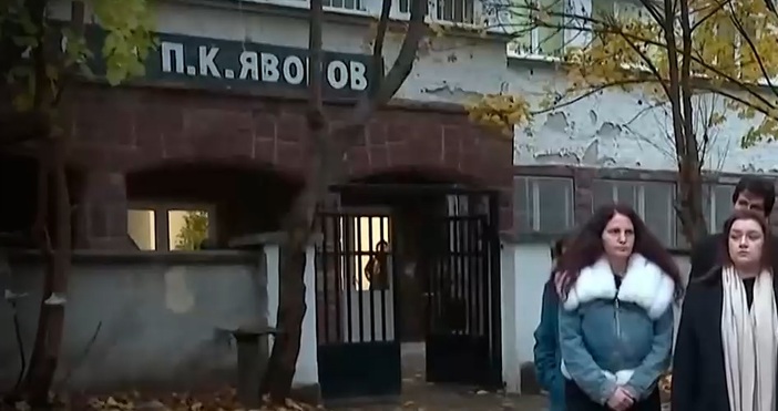 Екшън в столично средно училище бой завършил с арест