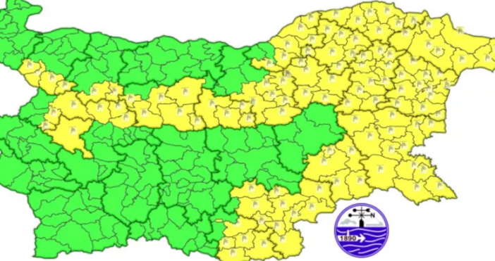 НИМХ обяви жълт код за силен вятър в 18 области