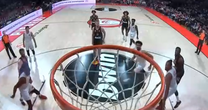 Олимпиакос постигна осмата си победа за сезона в Евролигата В