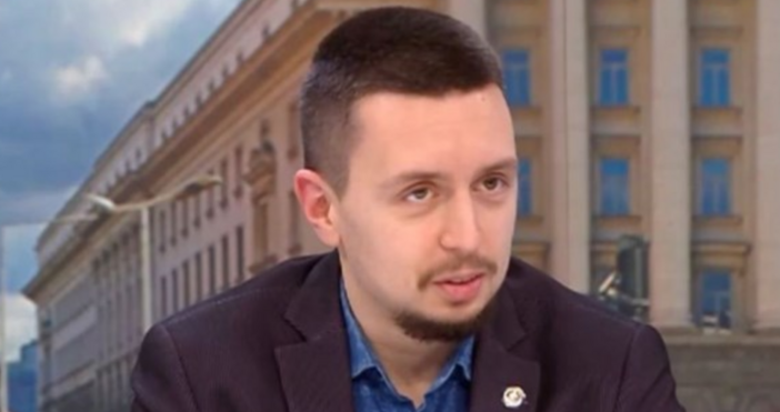 Реалният дефицит е над 3 а чакането на спасение от