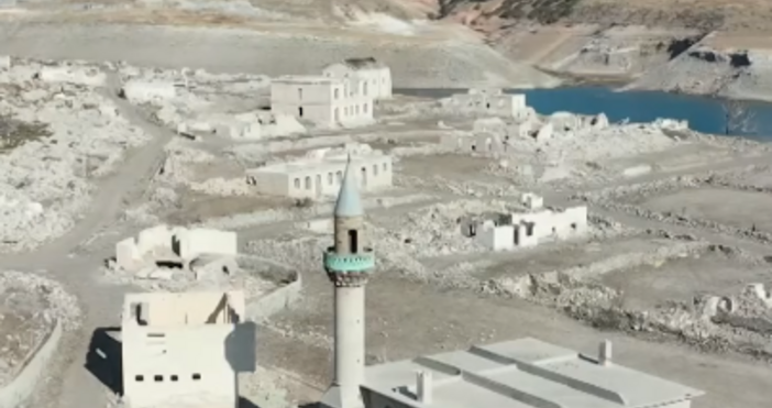 Старият Каракурт се превърна в туристическа атракция край пътя Карс