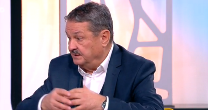 За проф Георги Рачев се знае че освен автор на