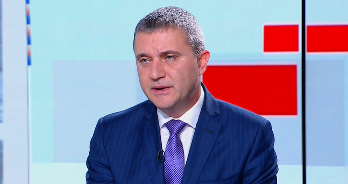 Спираме вземането на решения по отношение на бюджета спираме временно