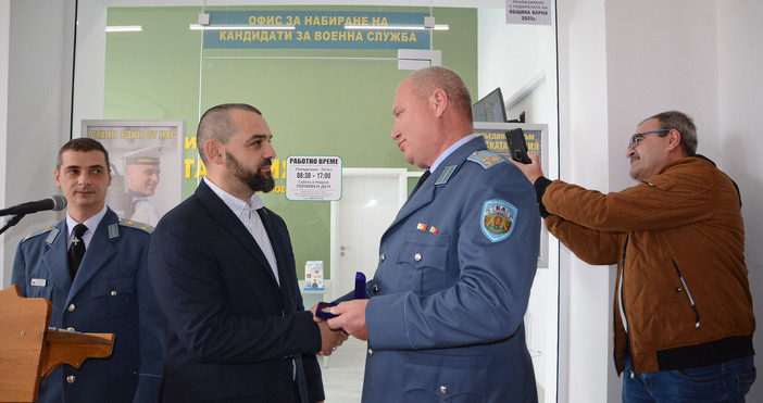 Заместник кметът на Община Варна Илия Коев бе удостоен с плакет