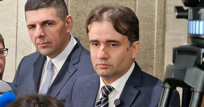   На площада нямаше нито един възглас срещу влизането ни в