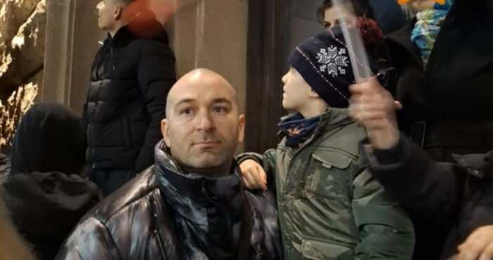 Друга популярна личност се пусна от протеста Това е Боби Ваклинов който