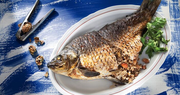 Специално за празника ритейлърът предлага още по богат рибен асортимент  Тази
