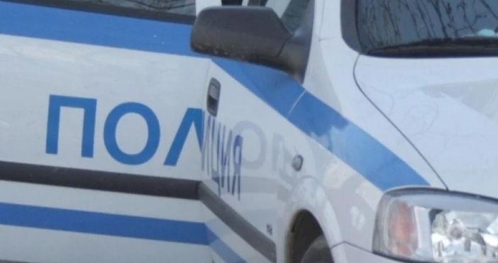 Вътрешен човек който е работил като консултант в дружество на