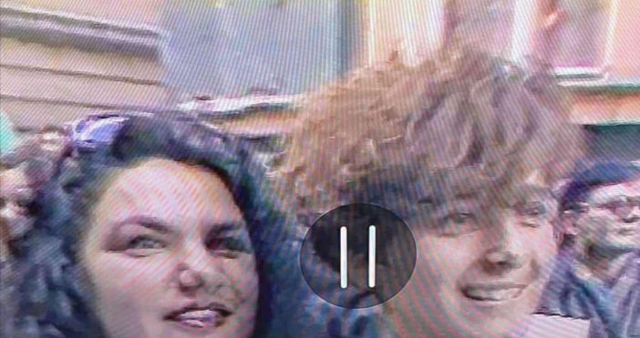 Катето Евро пусна носталгична снимка от протест на площада Мартина Вачкова