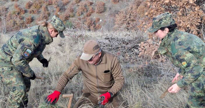 Снимки Министерство на отбранатаВоеннослужещи от 3 ти механизиран батальон Благоевград