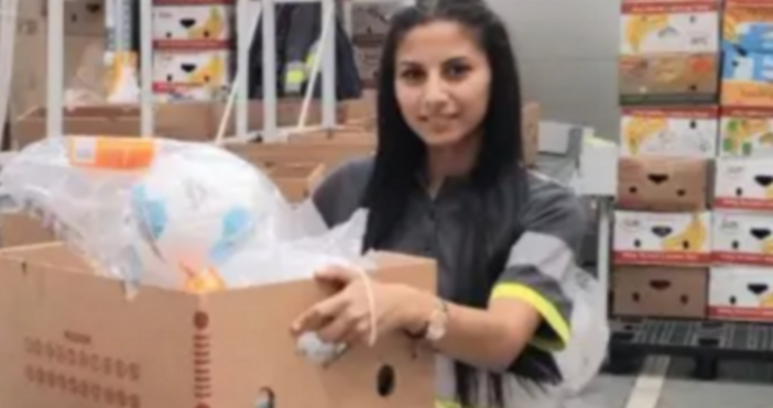 18 годишният Стефан Стефанов от Сливен Той заедно с още