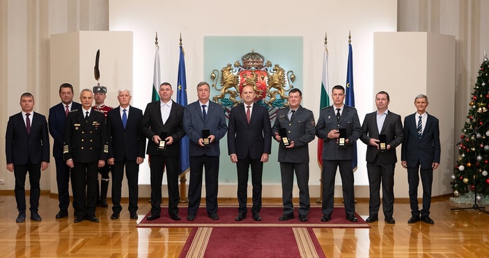 Българските пожарникари дадоха сигурност на хората и предотвратиха тежки последици