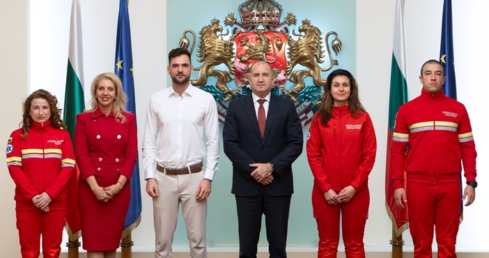 Утвърждаването на статута на парамедиците и пълноценното им интегриране в