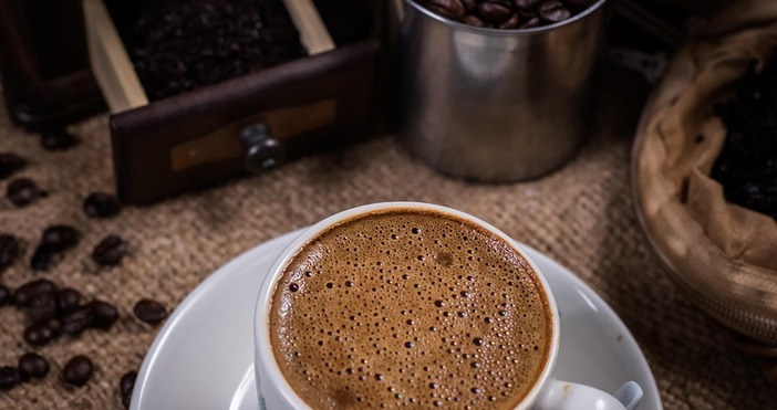 Поддръжниците на използването на кафеената утайка в мивката твърдят че