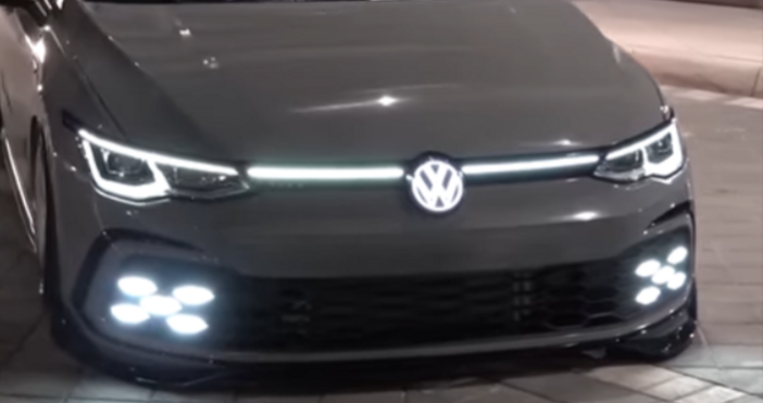 Автомобилният свят е свидетел на светлинна революция при която осветеното