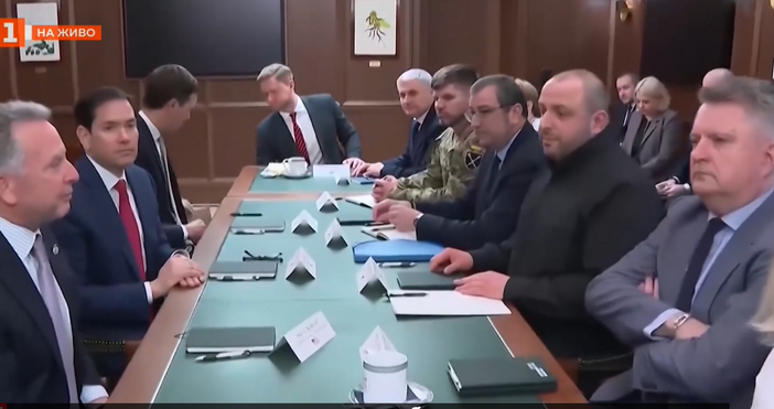 Украинският президент Володимир Зеленски заяви че е имал много конструктивен