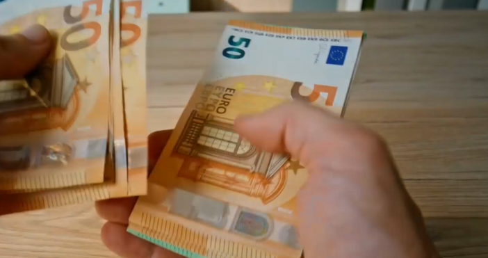 Извънредно днес надзорните съвети на Националния осигурителен институт и на