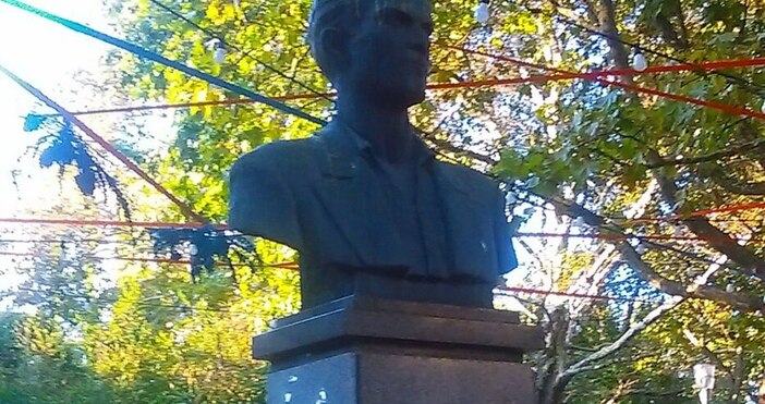 Днес честваме 116 години от рождението на знаменития български поет