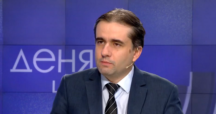 Божидар Божанов предупреди че протестиращите на улицата може да се