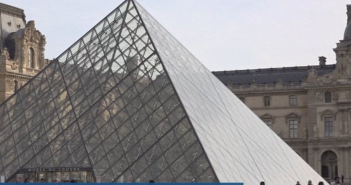 Тегне ли проклятие над Лувъра Този въпрос задават няколко френски