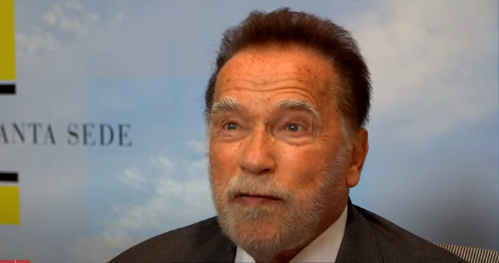 Легендарният актьор разкри тежки подробности за детството си и реакцията