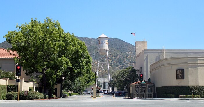 Консолидационните процеси в холивудската индустрия навлизат в нов етап след